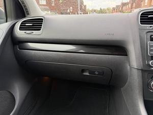 Volkswagen Golf 1.6 TDI Match DSG Euro 5 5dr