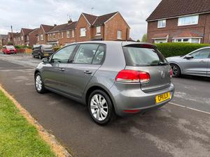 Volkswagen Golf 1.6 TDI Match DSG Euro 5 5dr