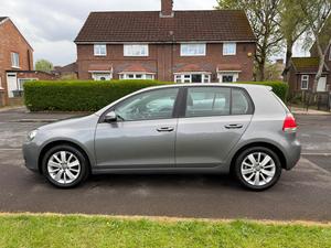 Volkswagen Golf 1.6 TDI Match DSG Euro 5 5dr