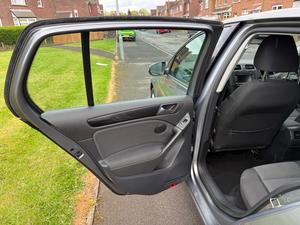 Volkswagen Golf 1.6 TDI Match DSG Euro 5 5dr