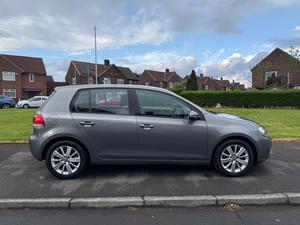 Volkswagen Golf 1.6 TDI Match DSG Euro 5 5dr