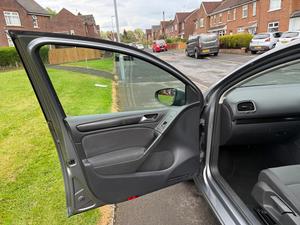 Volkswagen Golf 1.6 TDI Match DSG Euro 5 5dr