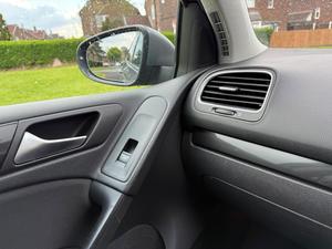 Volkswagen Golf 1.6 TDI Match DSG Euro 5 5dr