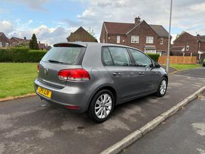 Volkswagen Golf 1.6 TDI Match DSG Euro 5 5dr