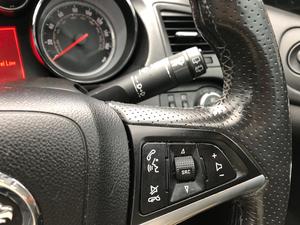 Vauxhall Insignia 2.0 CDTi SRi Auto Euro 5 5dr