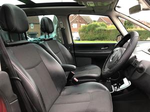 Renault Grand Espace 2.0 dCi Dynamique 5dr