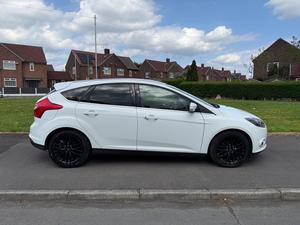 Ford Focus 1.6 Zetec Euro 5 5dr