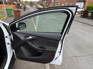 Ford Focus 1.6 Zetec Euro 5 5dr