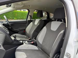 Ford Focus 1.6 Zetec Euro 5 5dr