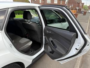 Ford Focus 1.6 Zetec Euro 5 5dr