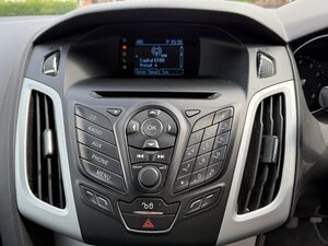 Ford Focus 1.6 Zetec EURO 5 5dr