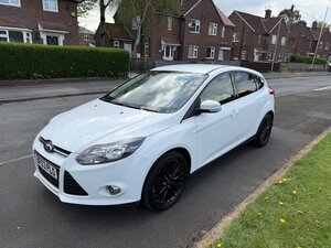 Ford Focus 1.6 Zetec EURO 5 5dr