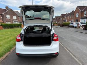 Ford Focus 1.6 Zetec Euro 5 5dr