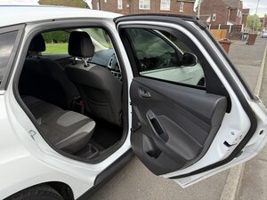 Ford Focus 1.6 Zetec EURO 5 5dr