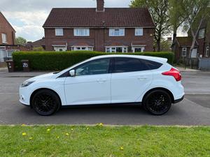 Ford Focus 1.6 Zetec Euro 5 5dr