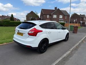 Ford Focus 1.6 Zetec Euro 5 5dr