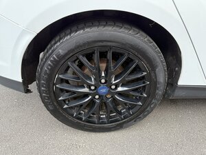 Ford Focus 1.6 Zetec EURO 5 5dr