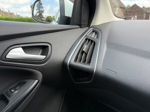 Ford Focus 1.6 Zetec EURO 5 5dr