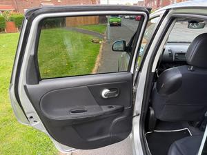 Nissan Note 1.4 16V n-tec+ Euro 5 5dr