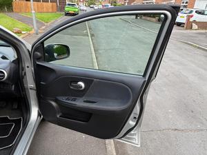 Nissan Note 1.4 16V n-tec+ Euro 5 5dr