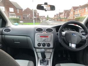 Ford Focus 1.6 Zetec 5dr