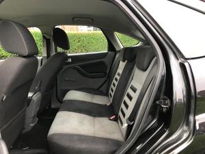Ford Focus 1.6 Zetec 5dr