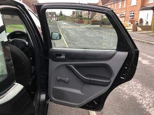 Ford Focus 1.6 Zetec 5dr