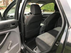 Ford Focus 1.6 Zetec 5dr