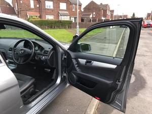 Mercedes-Benz C Class 2.1 C220 CDI Sport Auto Euro 4 4dr