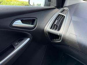 Ford Focus 1.6 TDCi Titanium X Euro 5 (s/s) 5dr