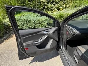 Ford Focus 1.6 TDCi Titanium X Euro 5 (s/s) 5dr