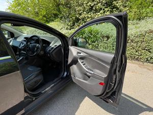 Ford Focus 1.6 TDCi Titanium X Euro 5 (s/s) 5dr