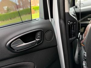 Ford S-Max 2.0 TDCi Zetec Powershift Euro 5 5dr