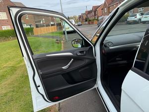 Ford S-Max 2.0 TDCi Zetec Powershift Euro 5 5dr