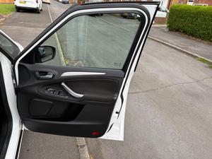 Ford S-Max 2.0 TDCi Zetec Powershift Euro 5 5dr