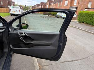 Peugeot 208 1.0 VTi PureTech Access Euro 5 3dr