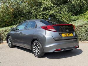 Honda Civic 1.6 i-DTEC SE Plus Euro 5 (s/s) 5dr