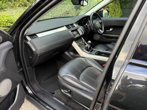 Land Rover Range Rover Evoque 2.0 eD4 SE Tech FWD Euro 6 (s/s) 5dr