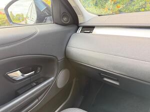 Land Rover Range Rover Evoque 2.0 eD4 SE Tech FWD Euro 6 (s/s) 5dr