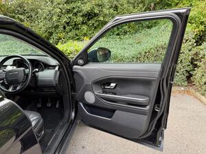 Land Rover Range Rover Evoque 2.0 eD4 SE Tech FWD Euro 6 (s/s) 5dr
