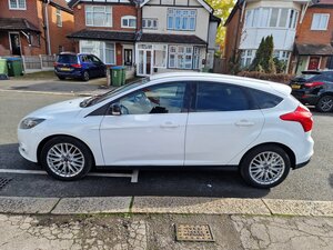 Ford Focus 1.0 Zetec 5dr