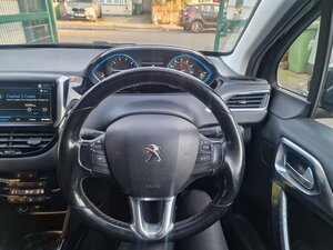 Peugeot 2008 1.2 Allure 5dr