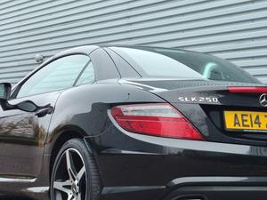 Mercedes-Benz SLK 2.1 SLK250 CDI AMG Sport G-Tronic+ Euro 5 (s/s) 2dr