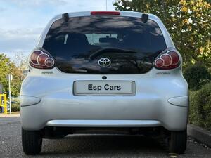 Toyota AYGO 1.0 VVT-i Mode Euro 5 5dr