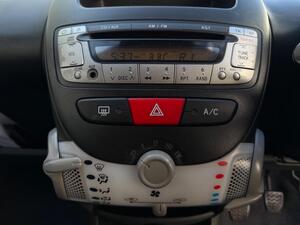 Toyota AYGO 1.0 VVT-i Mode Euro 5 5dr