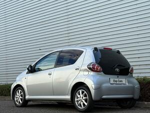 Toyota AYGO 1.0 VVT-i Mode Euro 5 5dr