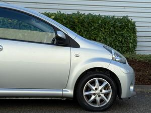 Toyota AYGO 1.0 VVT-i Mode Euro 5 5dr