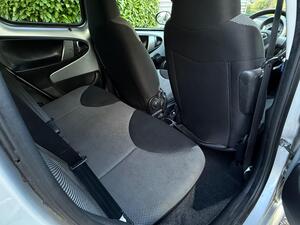 Toyota AYGO 1.0 VVT-i Mode Euro 5 5dr