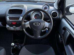 Toyota AYGO 1.0 VVT-i Mode Euro 5 5dr
