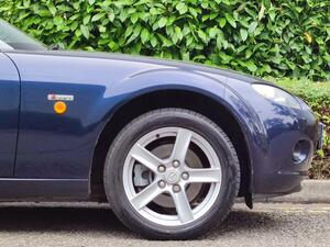 Mazda MX-5 1.8i Icon Euro 4 2dr
